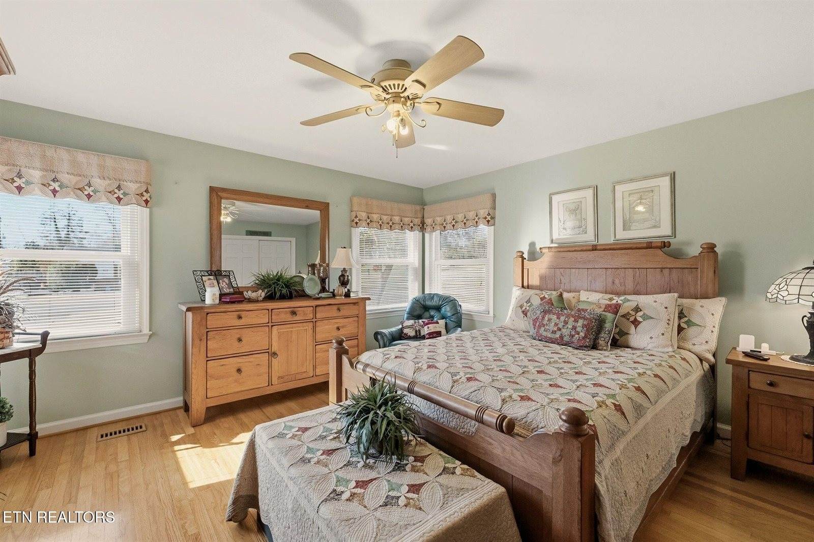 400 Eagle Bend Lane, Clinton, TN 37716