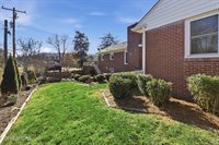 400 Eagle Bend Lane, Clinton, TN 37716