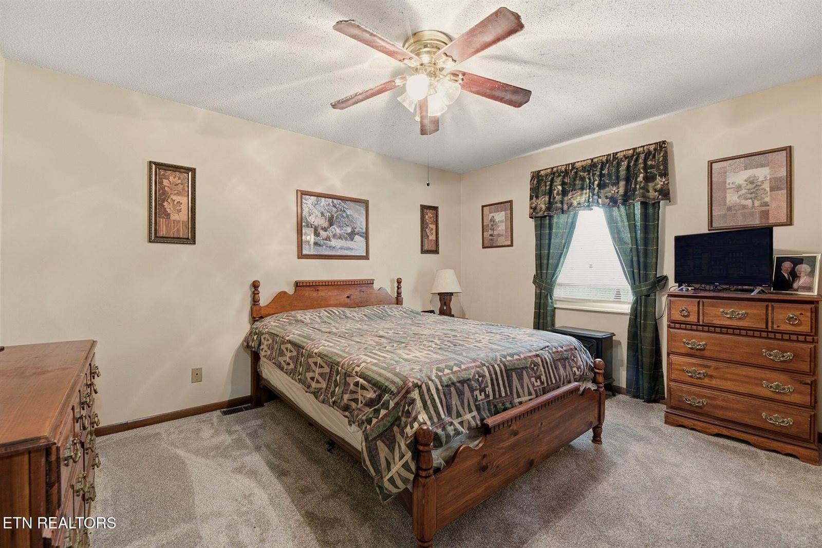 5613 Montina Rd, Knoxville, TN 37912