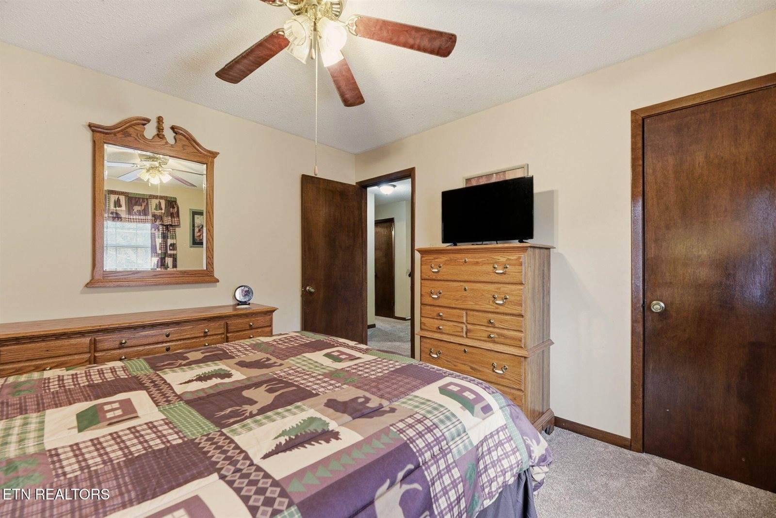 5613 Montina Rd, Knoxville, TN 37912