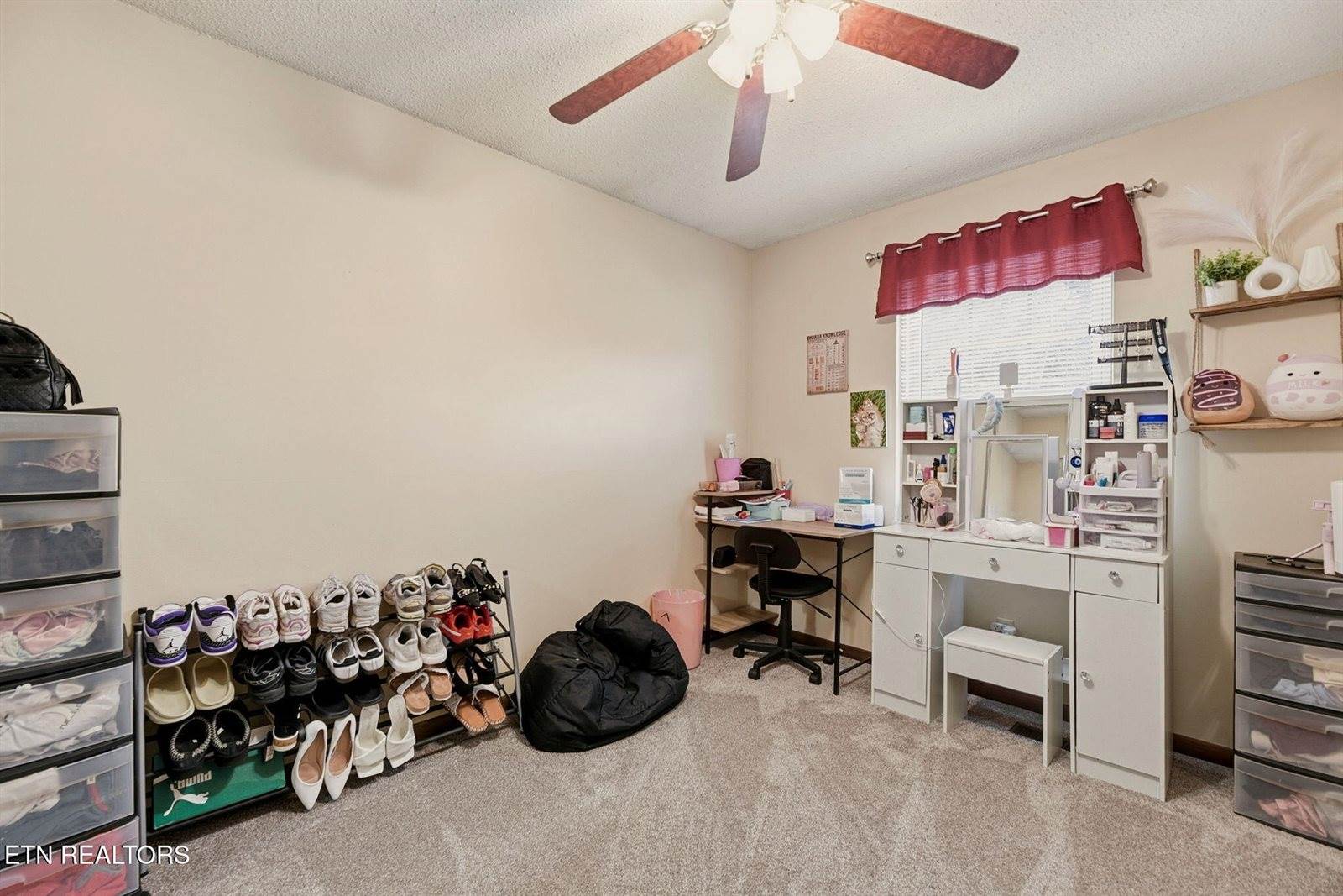 5613 Montina Rd, Knoxville, TN 37912