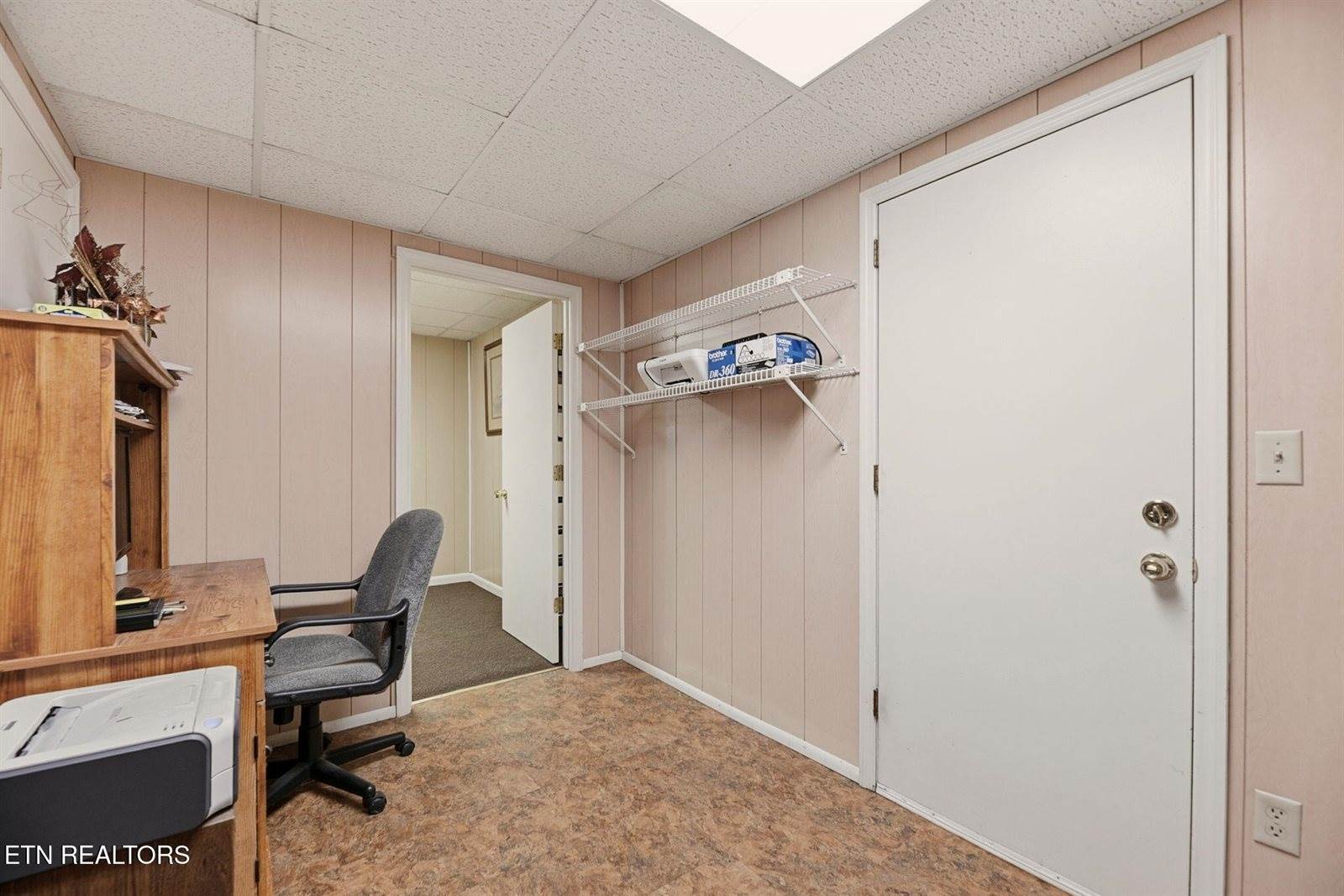 5613 Montina Rd, Knoxville, TN 37912