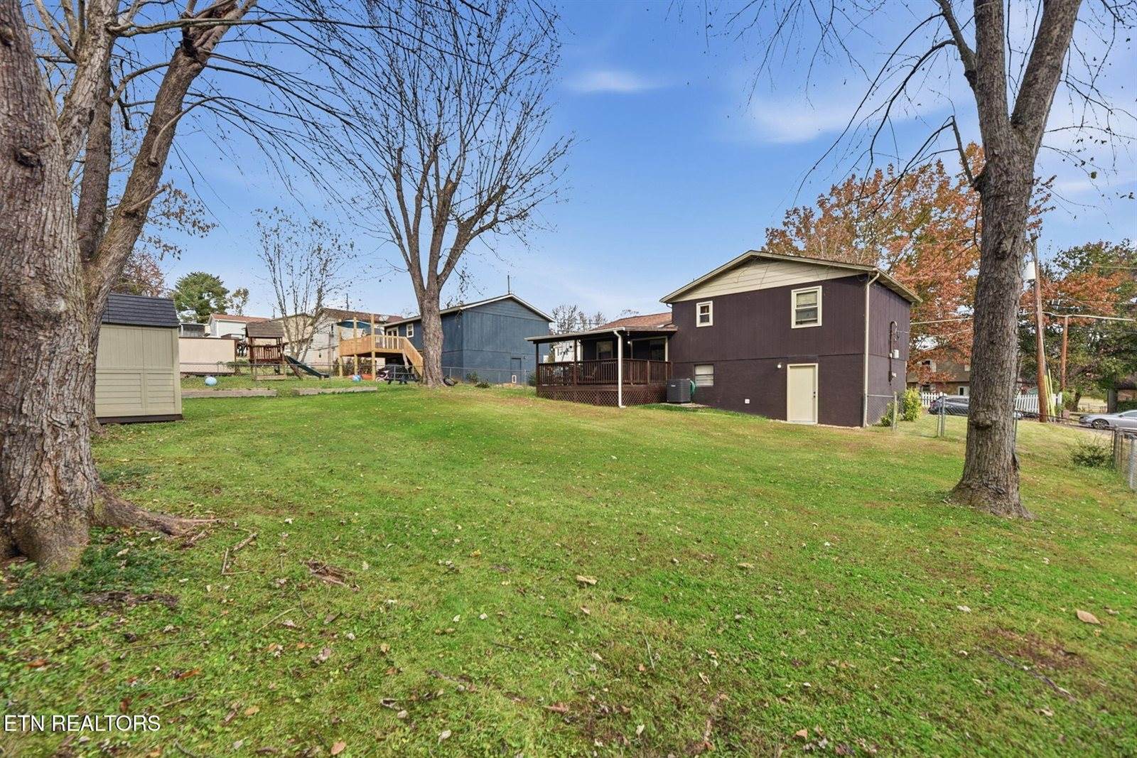 5613 Montina Rd, Knoxville, TN 37912