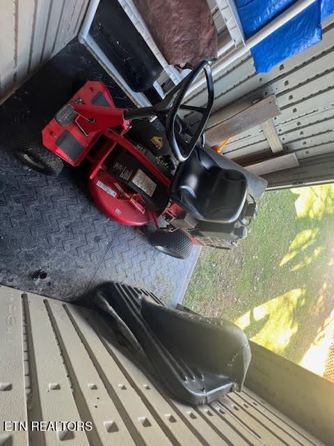 5613 Montina Rd, Knoxville, TN 37912