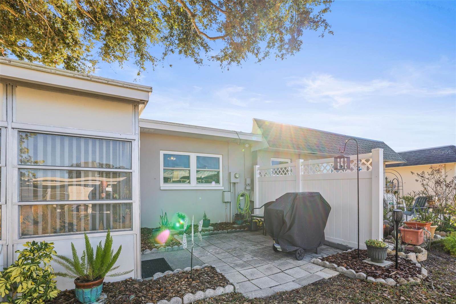 242 Sky Loch Drive East, Dunedin, FL 34698