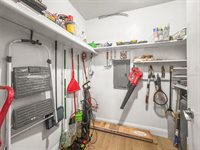 242 Sky Loch Drive East, Dunedin, FL 34698