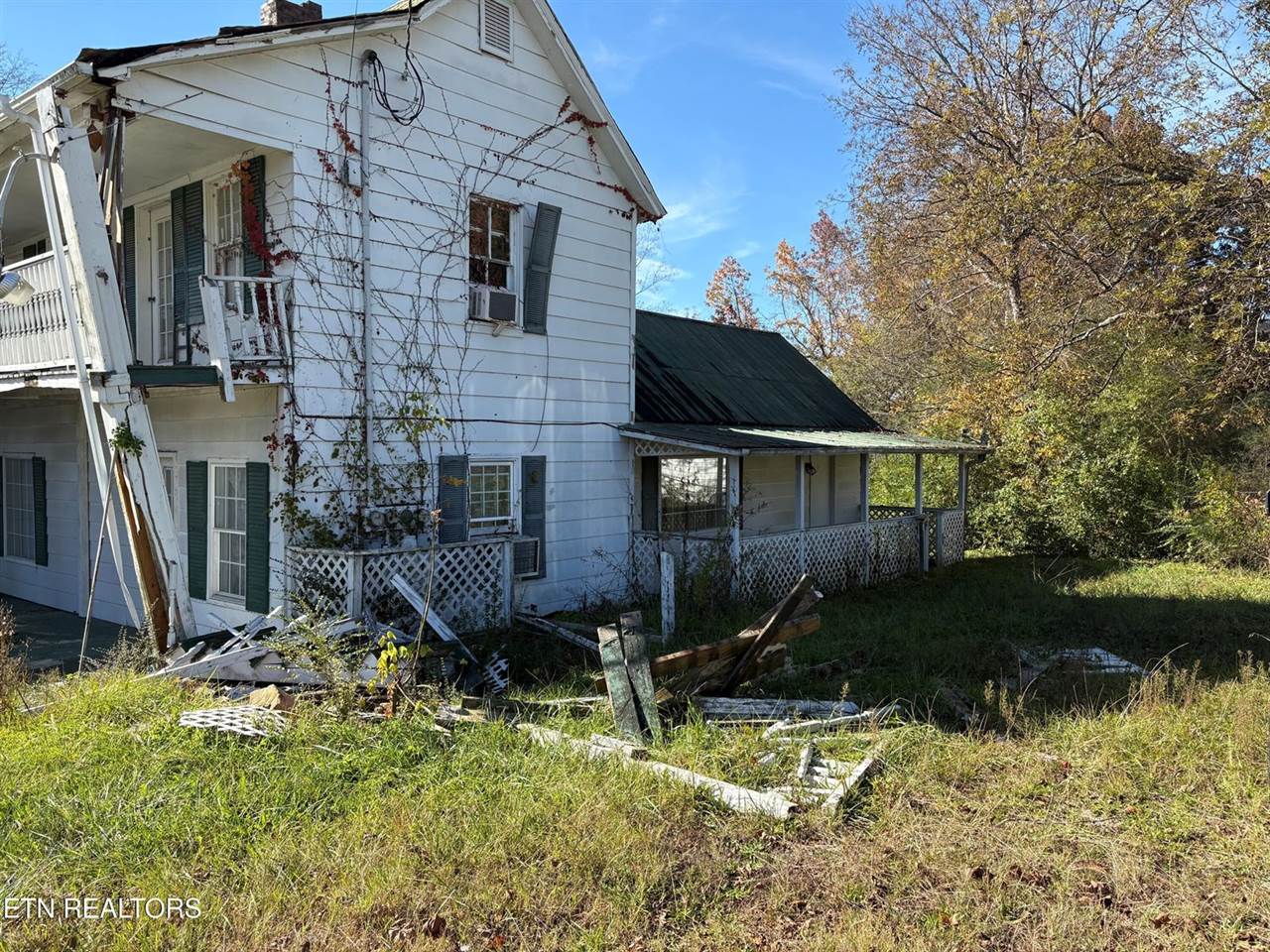 308 Rock Bridge Rd, Oliver Springs, TN 37840