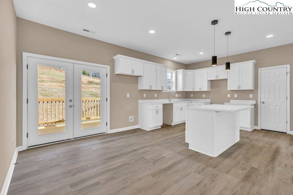 308 Fieldstone Way, Fleetwood, NC 28626