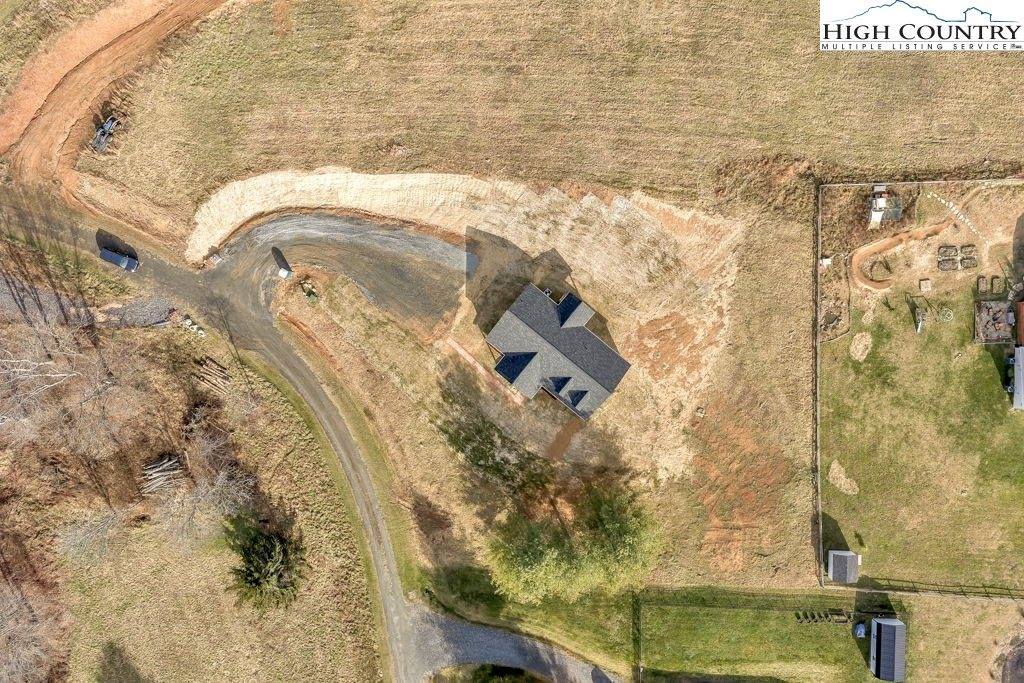 308 Fieldstone Way, Fleetwood, NC 28626