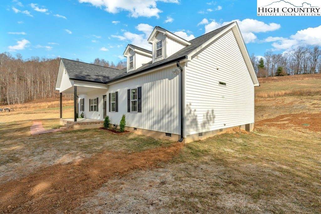 308 Fieldstone Way, Fleetwood, NC 28626