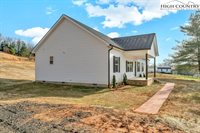 308 Fieldstone Way, Fleetwood, NC 28626