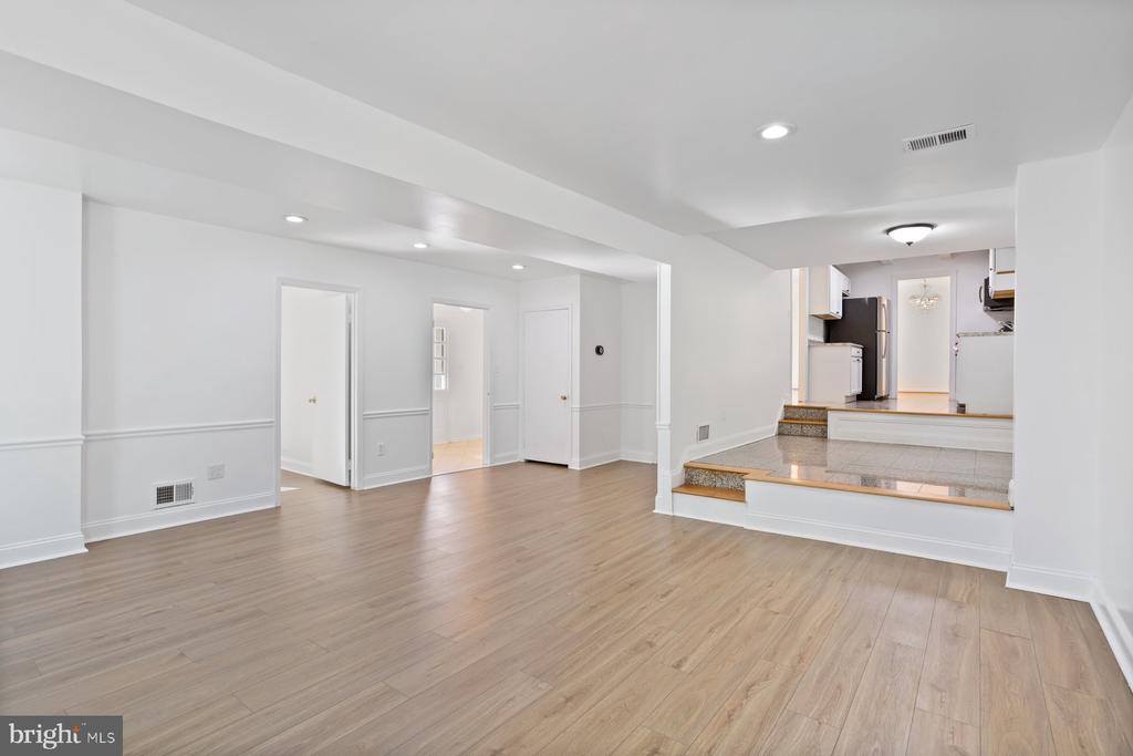 1242 Derbyshire Road, Potomac, MD 20854