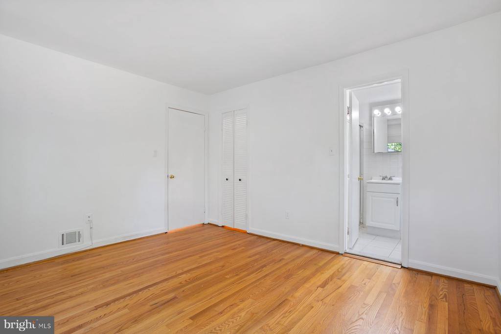 1242 Derbyshire Road, Potomac, MD 20854