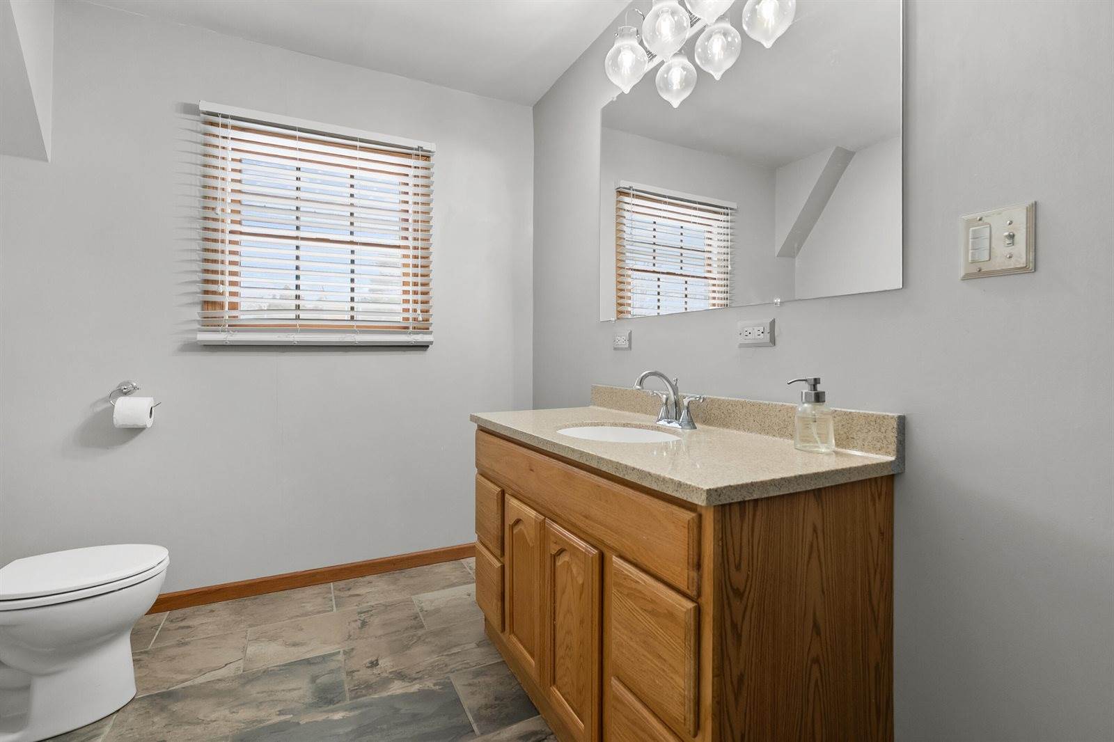 205 Wahwahtaysee Way, Battle Creek, MI 49015