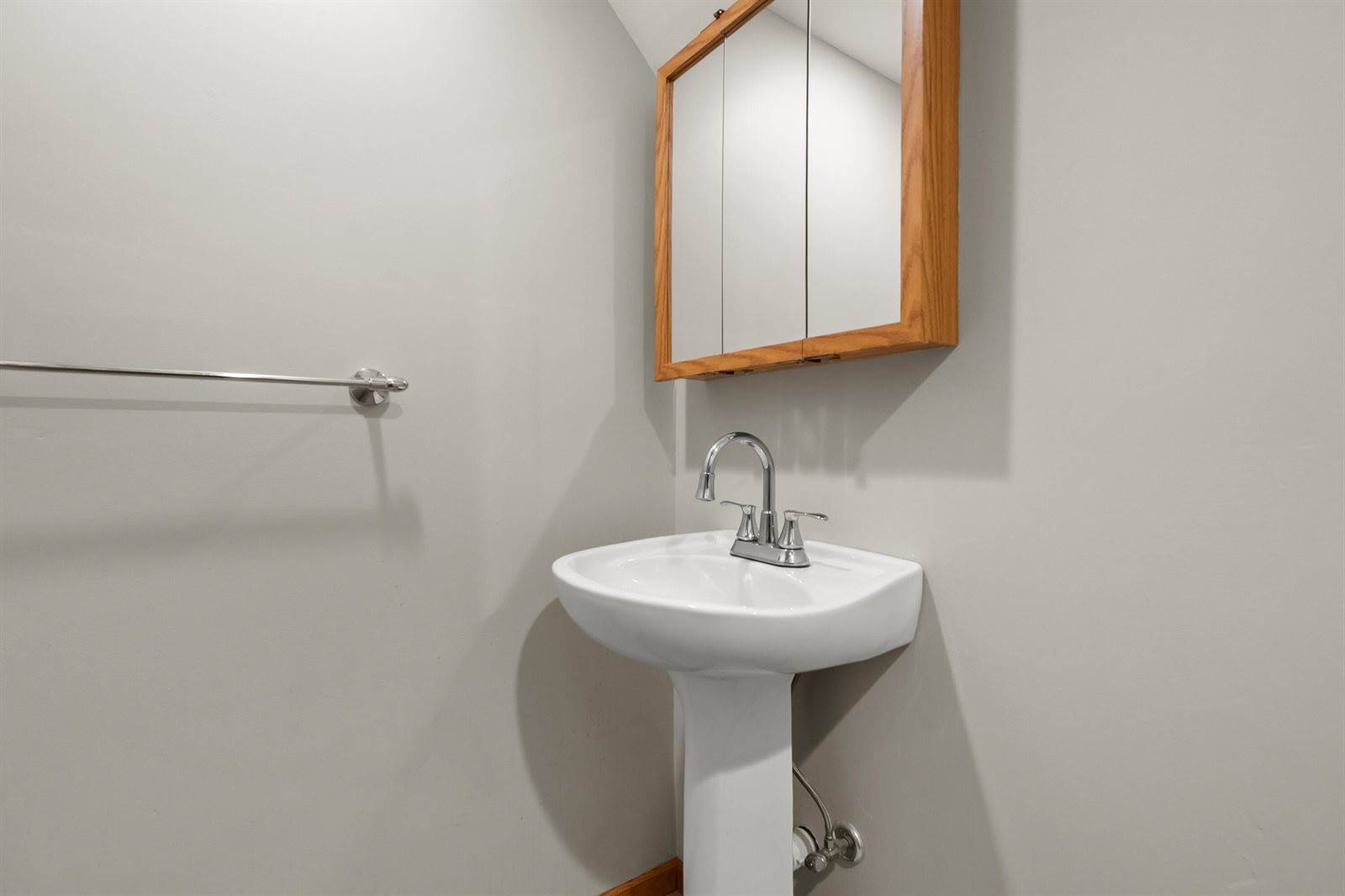 205 Wahwahtaysee Way, Battle Creek, MI 49015