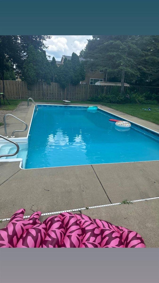 205 Wahwahtaysee Way, Battle Creek, MI 49015