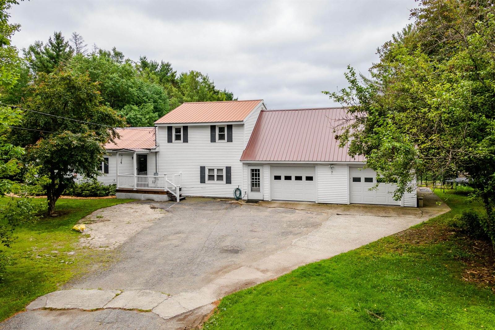 230 West Old Main Road, Lowell, ME 04493