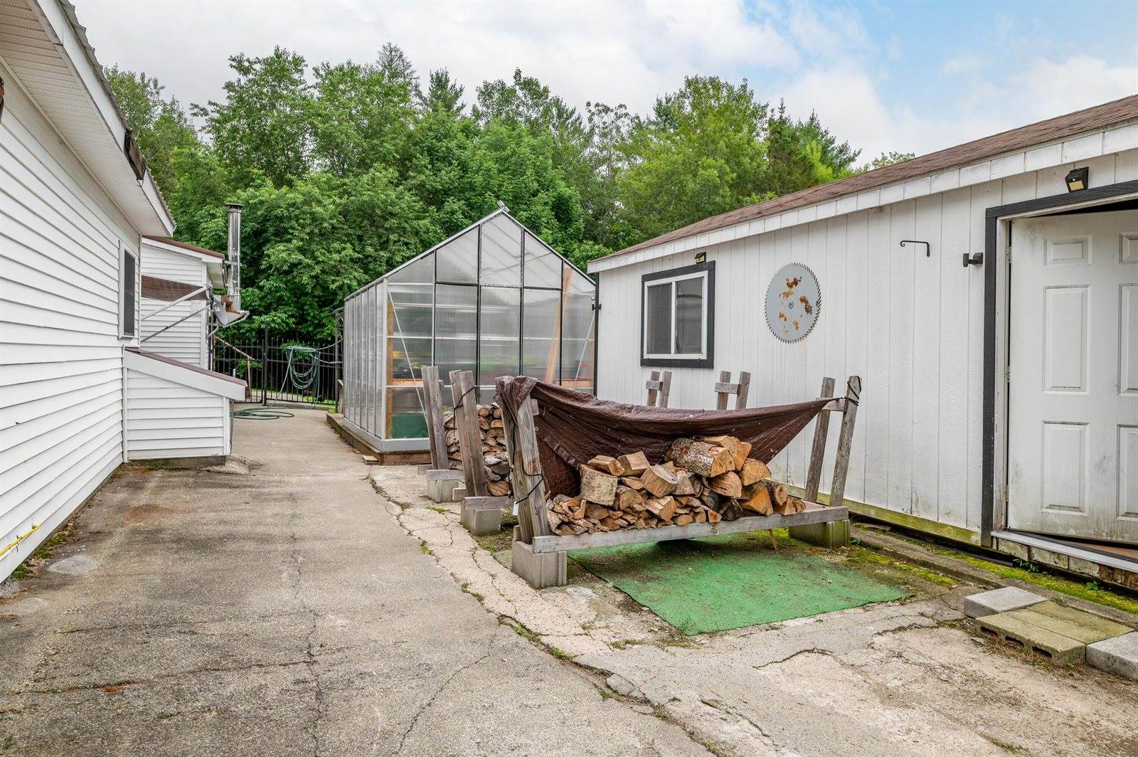 230 West Old Main Road, Lowell, ME 04493