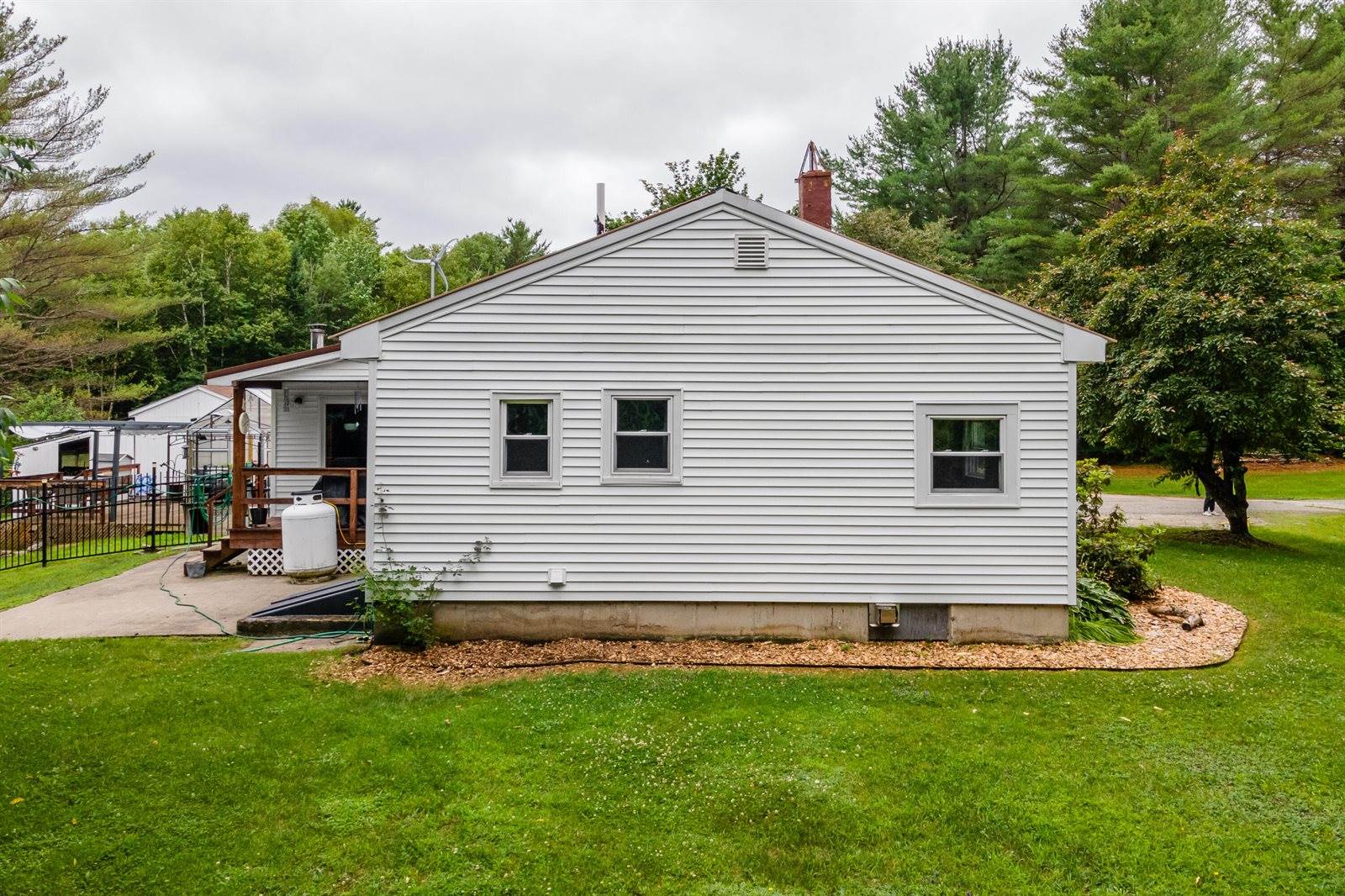 230 West Old Main Road, Lowell, ME 04493