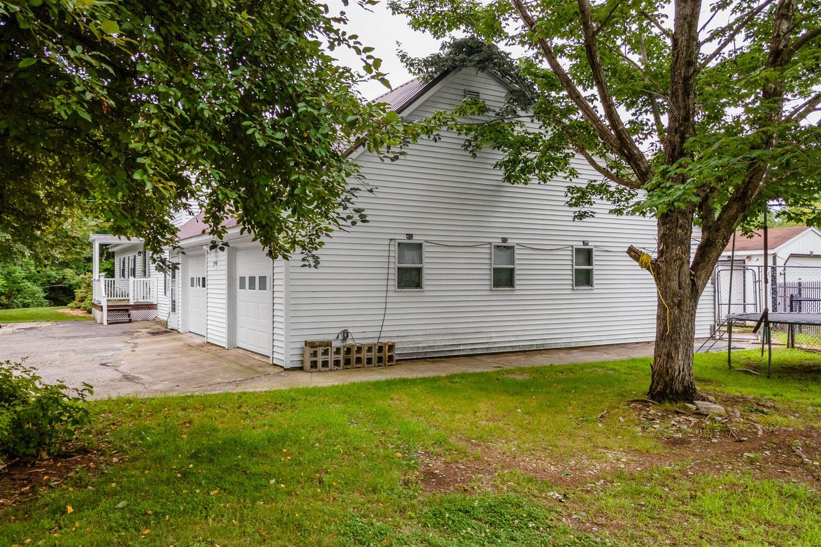 230 West Old Main Road, Lowell, ME 04493