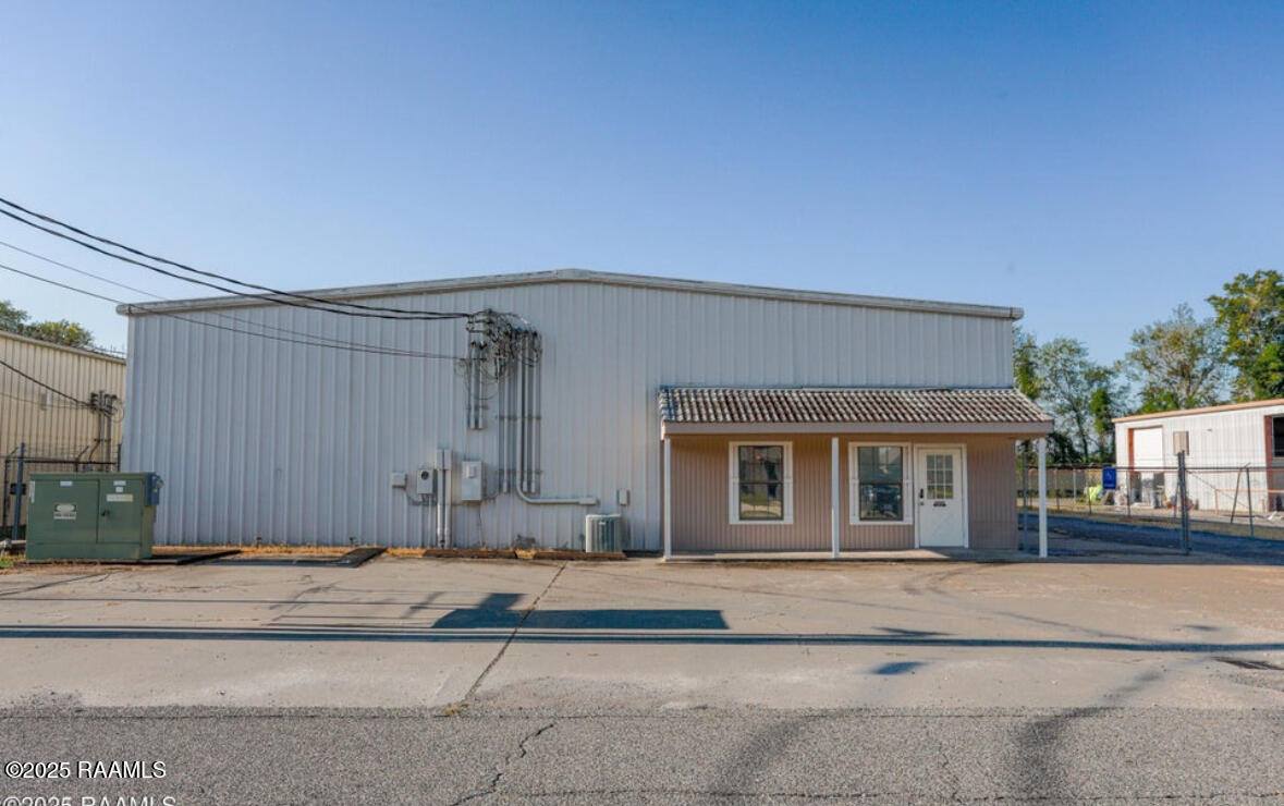 114 Lafferty Dr, Broussard, LA 70518