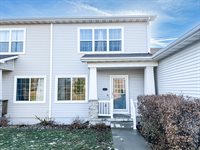 9253 Primo Lane, West Des Moines, IA 50266