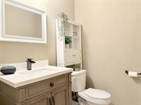 9253 Primo Lane, West Des Moines, IA 50266