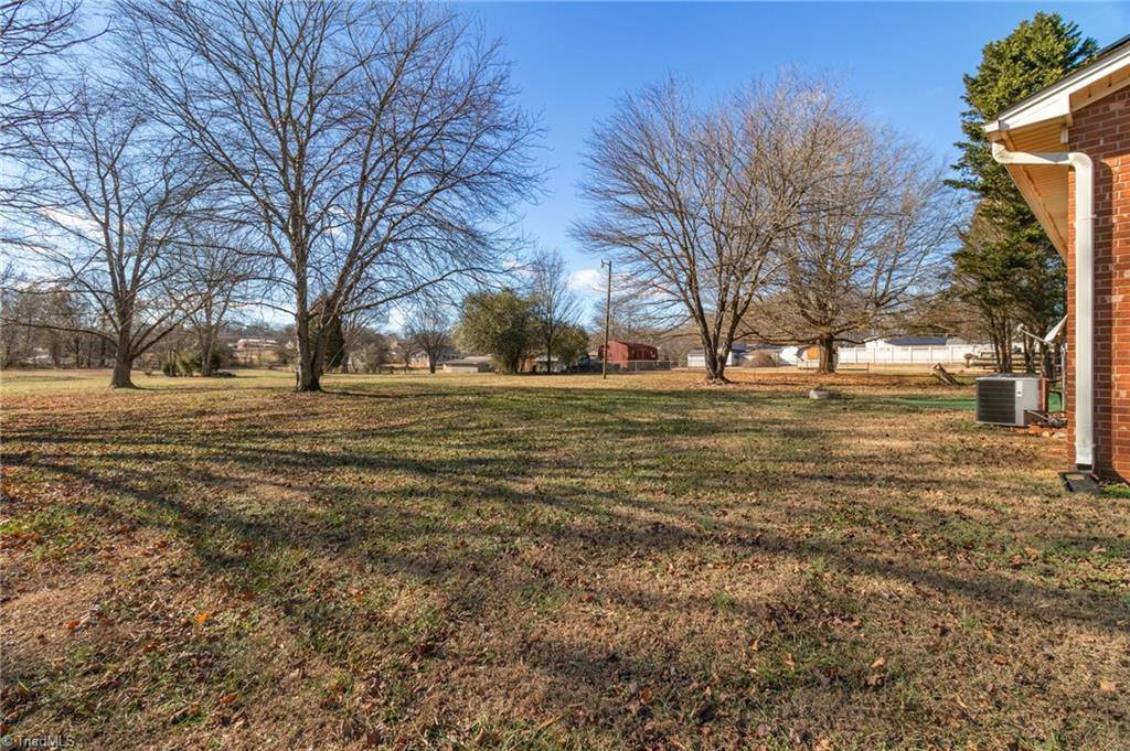 176 Terrace Lane, Lexington, NC 27292