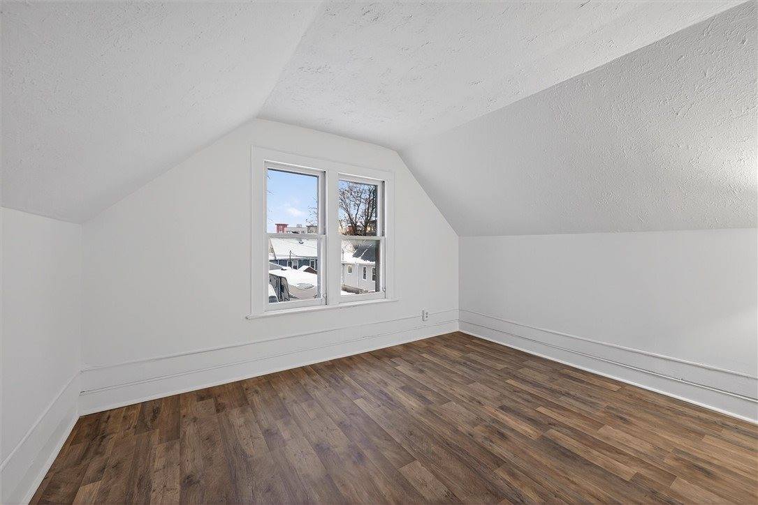 24 Bloomfield Place, Rochester, NY 14620