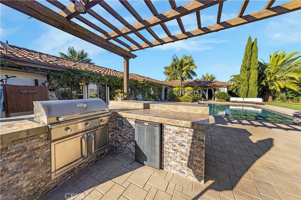 30415 Disney, Vista, CA 92084