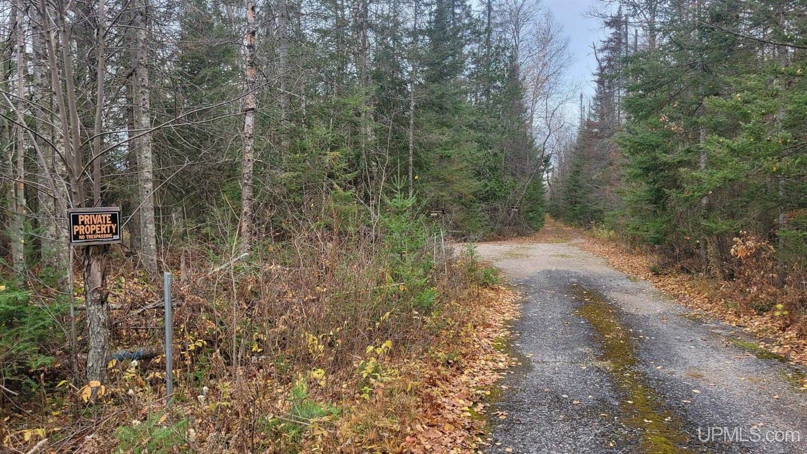 16947 US-2 Highway, Cooks, MI 49817