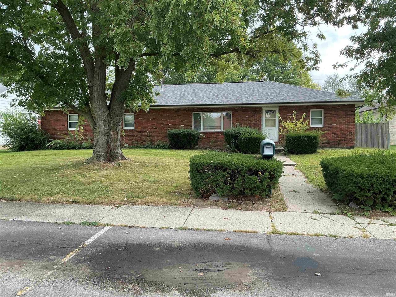 2500 N Oakwood Avenue, Muncie, IN 47304