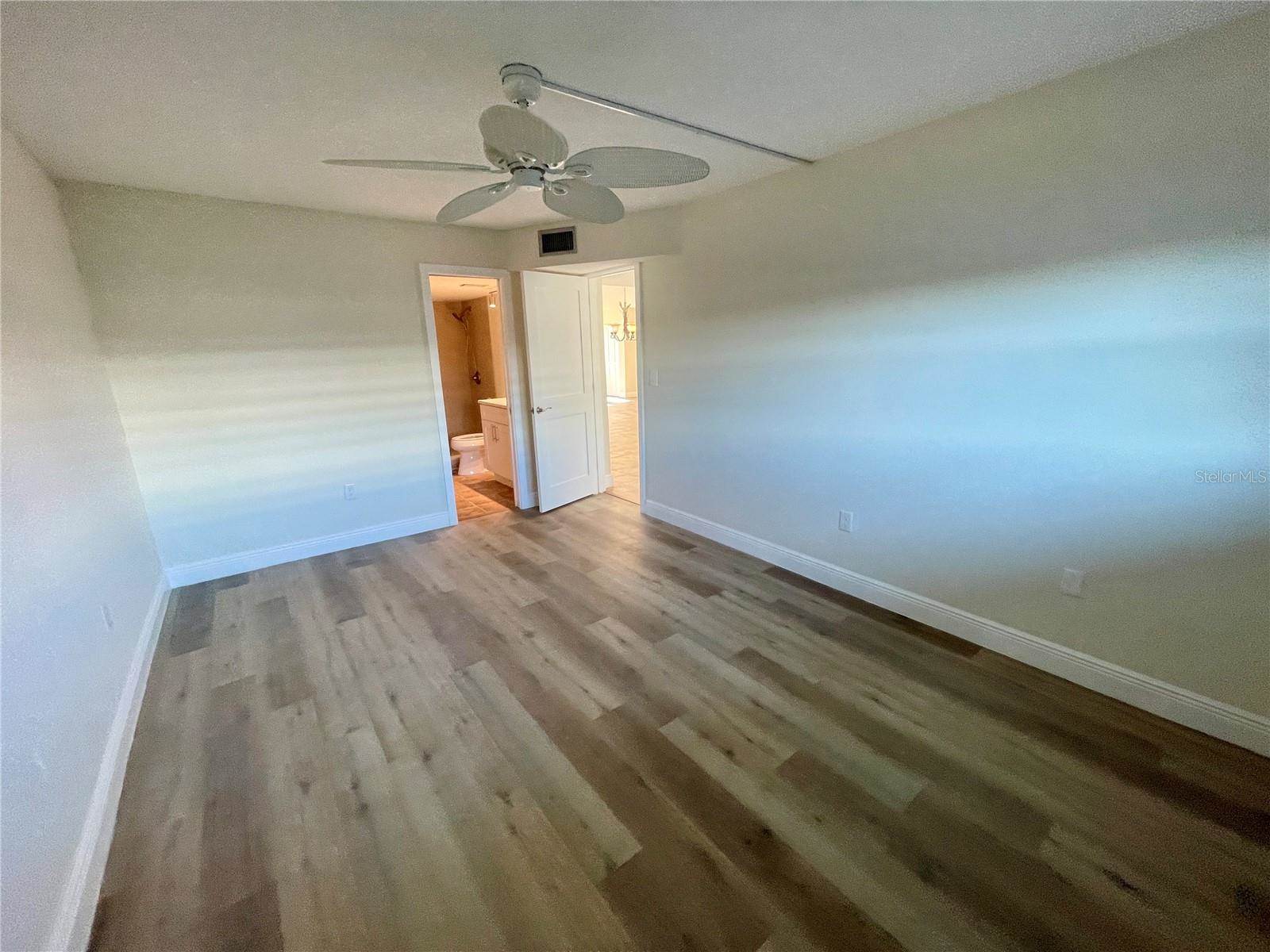 5980 Shore Boulevard South, #111, Gulfport, FL 33707