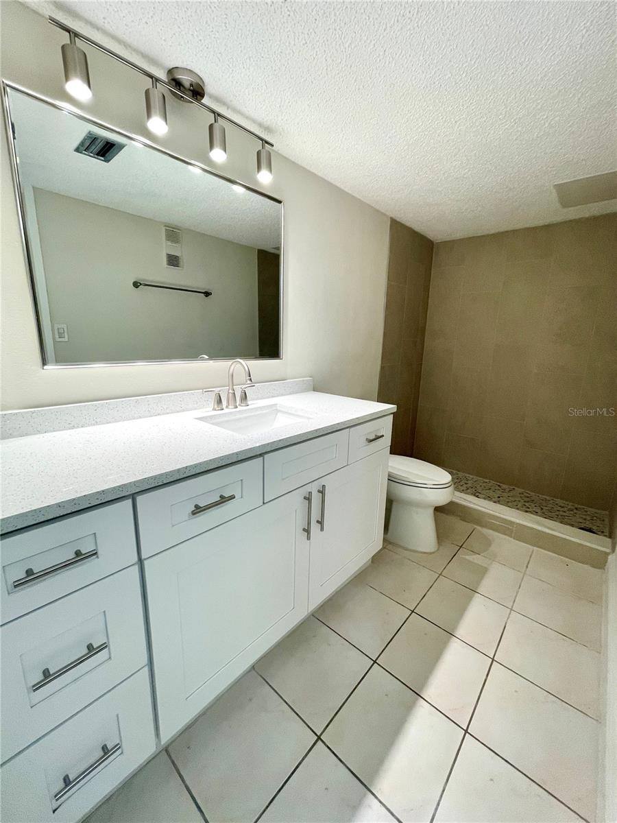 5980 Shore Boulevard South, #111, Gulfport, FL 33707