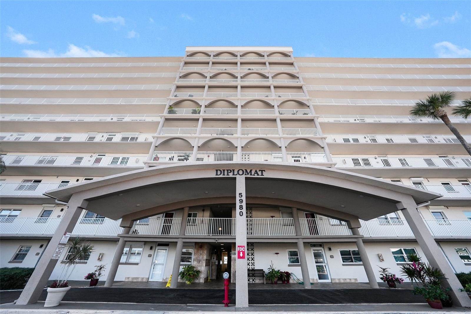 5980 Shore Boulevard South, Gulfport, FL 33707