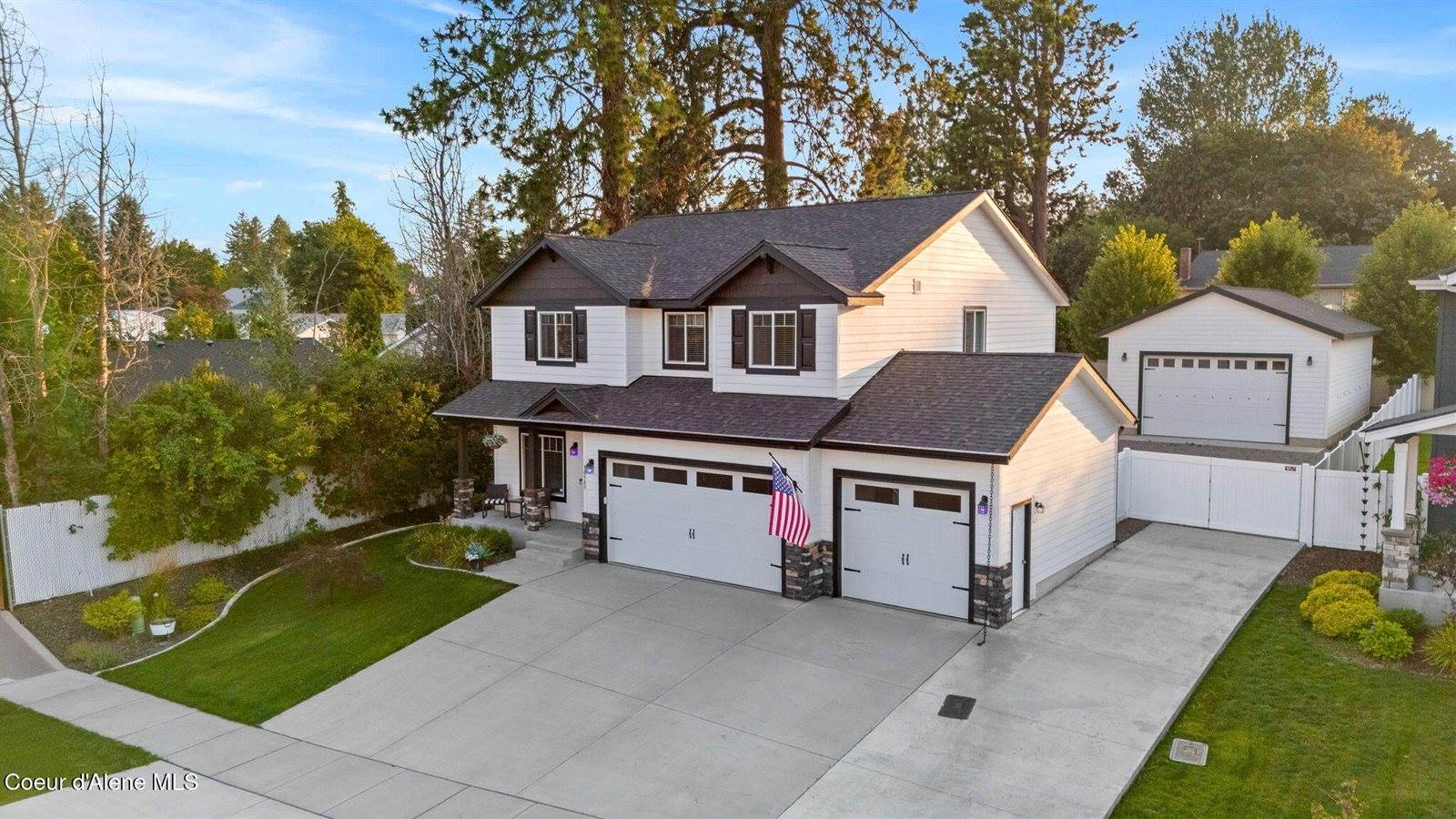 10589 North Crimson Dr., Hayden, ID 83835