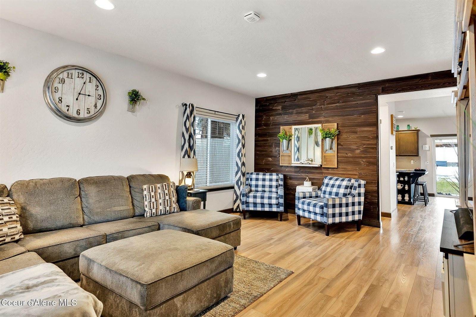 10589 North Crimson Dr., Hayden, ID 83835