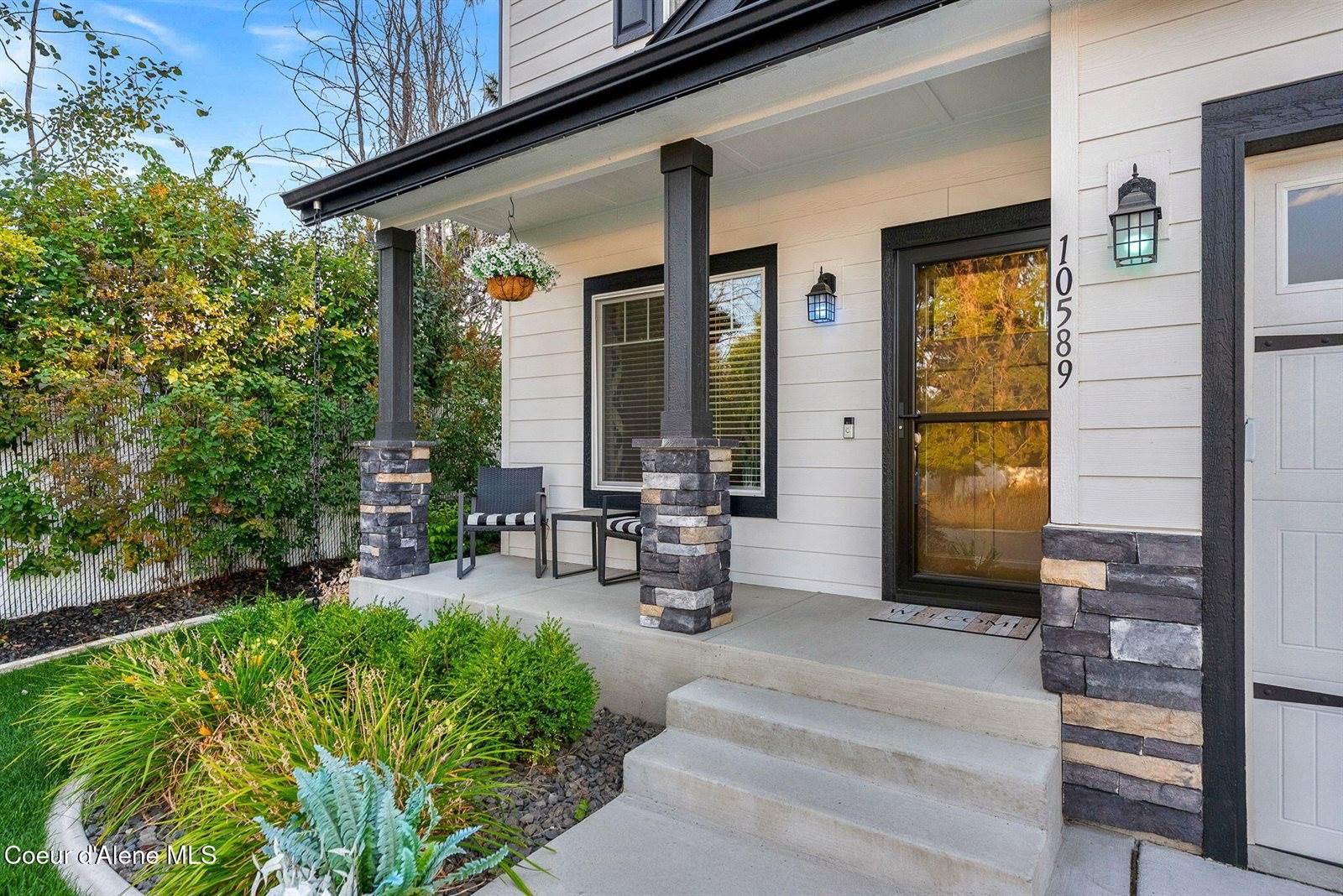 10589 North Crimson Dr., Hayden, ID 83835