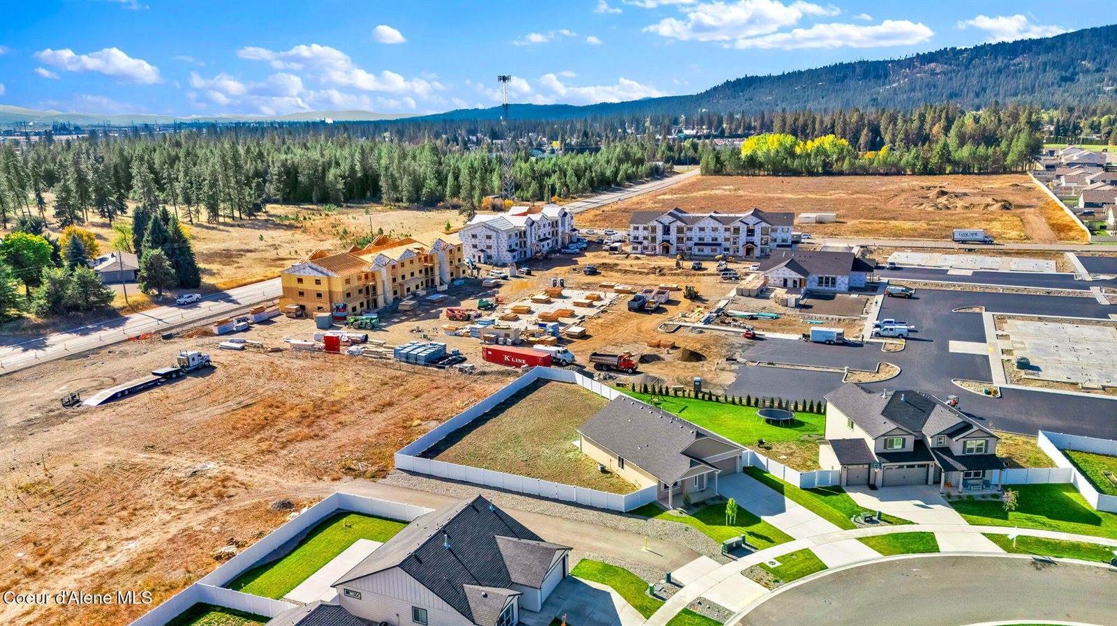 16167 North Hadley Loop, Rathdrum, ID 83858