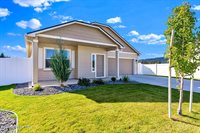 16167 North Hadley Loop, Rathdrum, ID 83858