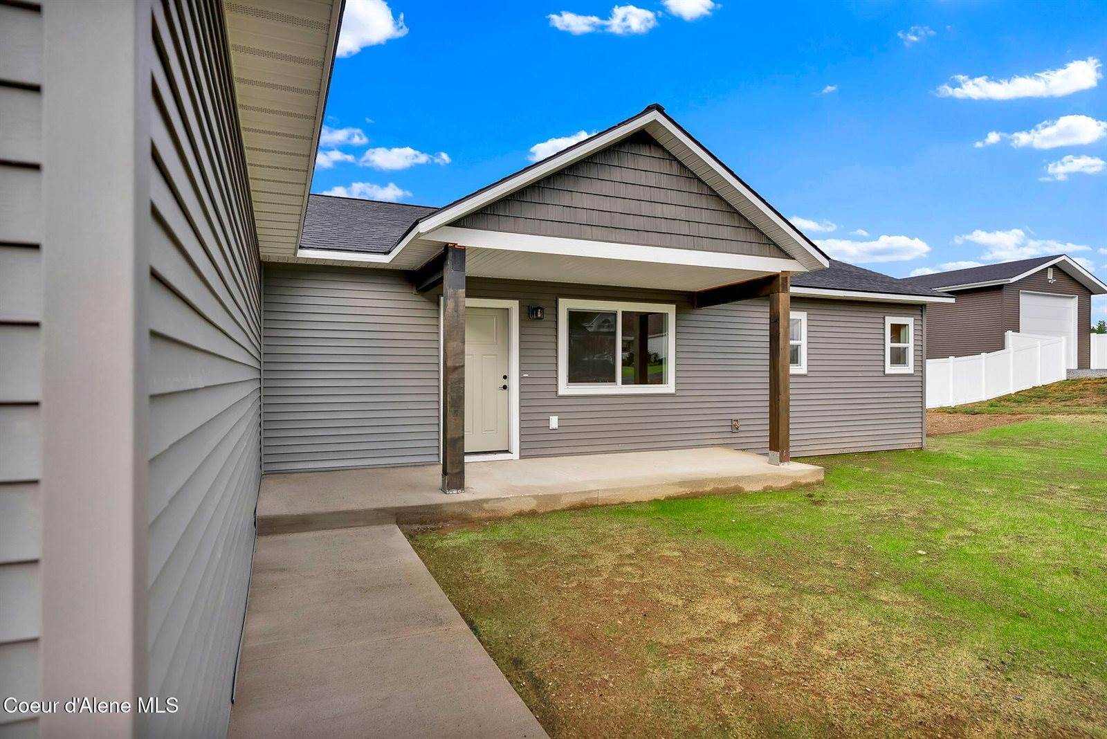 382 Solar Rd, Oldtown, ID 83822