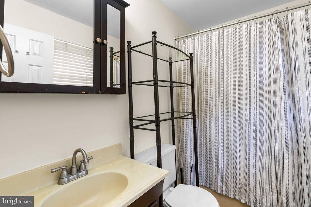 8261 Frances Lane, Owings, MD 20736