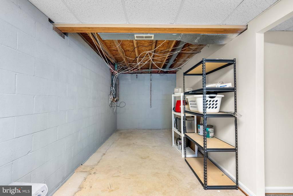 8261 Frances Lane, Owings, MD 20736