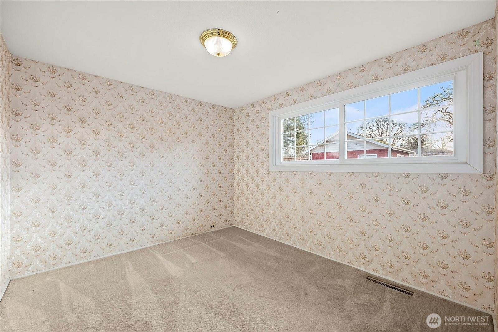 8114 Fairway Drive SW, Lakewood, WA 98498