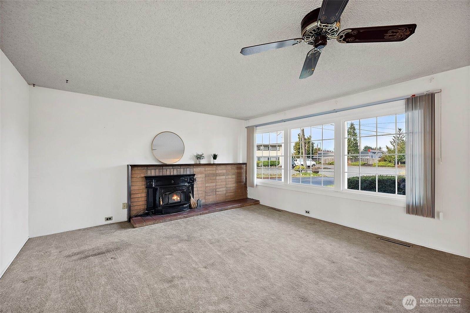 8114 Fairway Drive SW, Lakewood, WA 98498