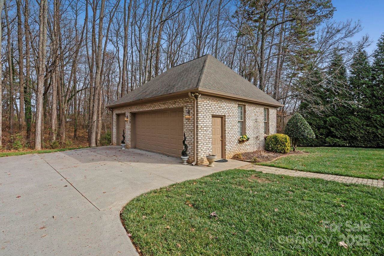 122 Stone Ridge Drive, Salisbury, NC 28146