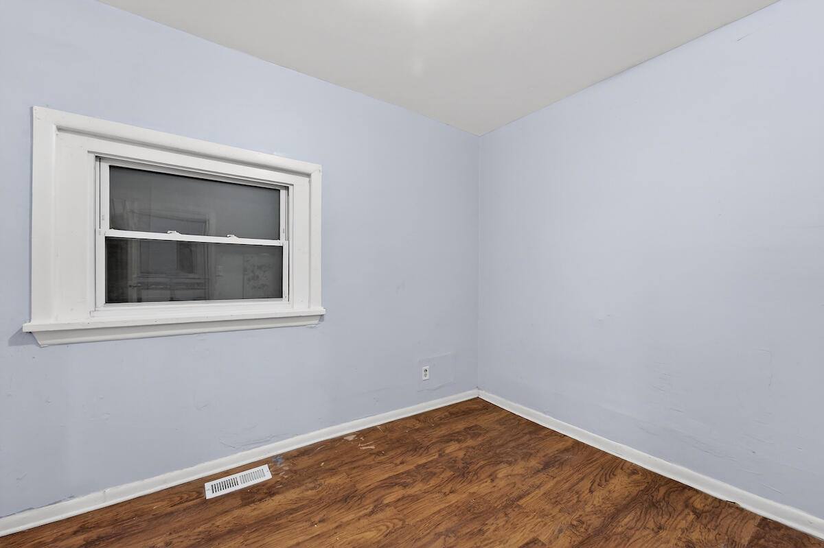 1227 West Juneau Ave, Milwaukee, WI 53233