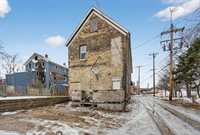 1227 West Juneau Ave, Milwaukee, WI 53233