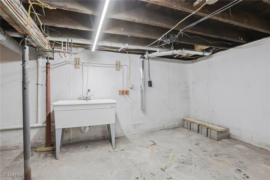 532 Orchard Avenue, Cambridge, OH 43725