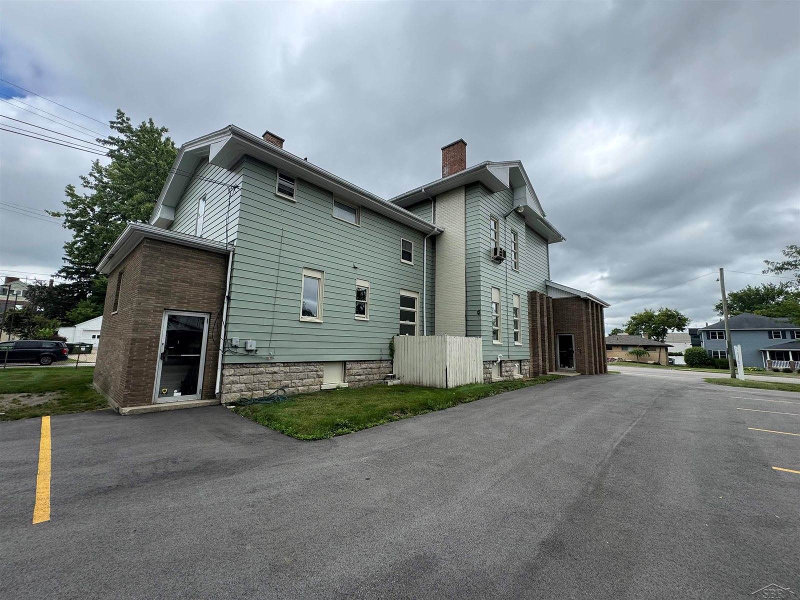 827 N Michigan Avenue, Saginaw, MI 48602